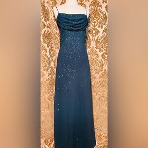 Elegant Teal/green Evening Dress